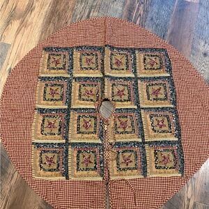 Patchwork Tree Skirt with Star Design